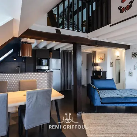 Le Phare Bleu Center & 2 To 4 Guests Apartment