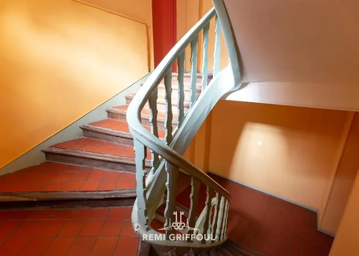 Le Phare Bleu Center & 2 To 4 Guests Апартаменты *